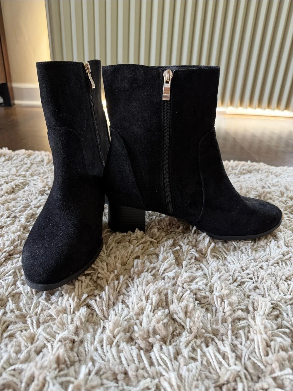 NWOT Collection Women's Black Suede Ankle Boots with Side Zip size 8 1/2